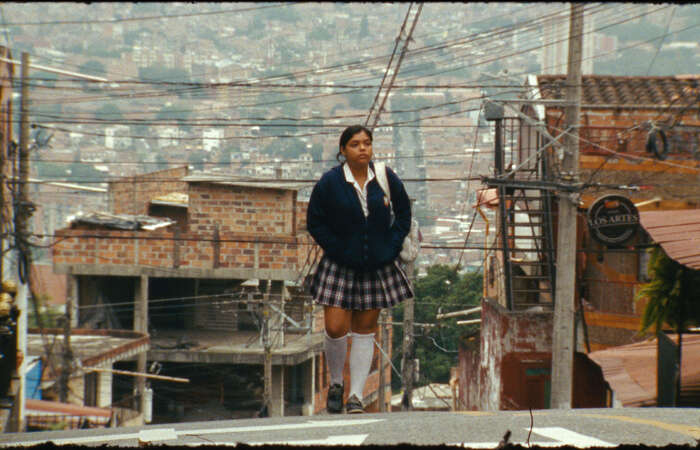 POETA_Stills_R709_01019068.jpg